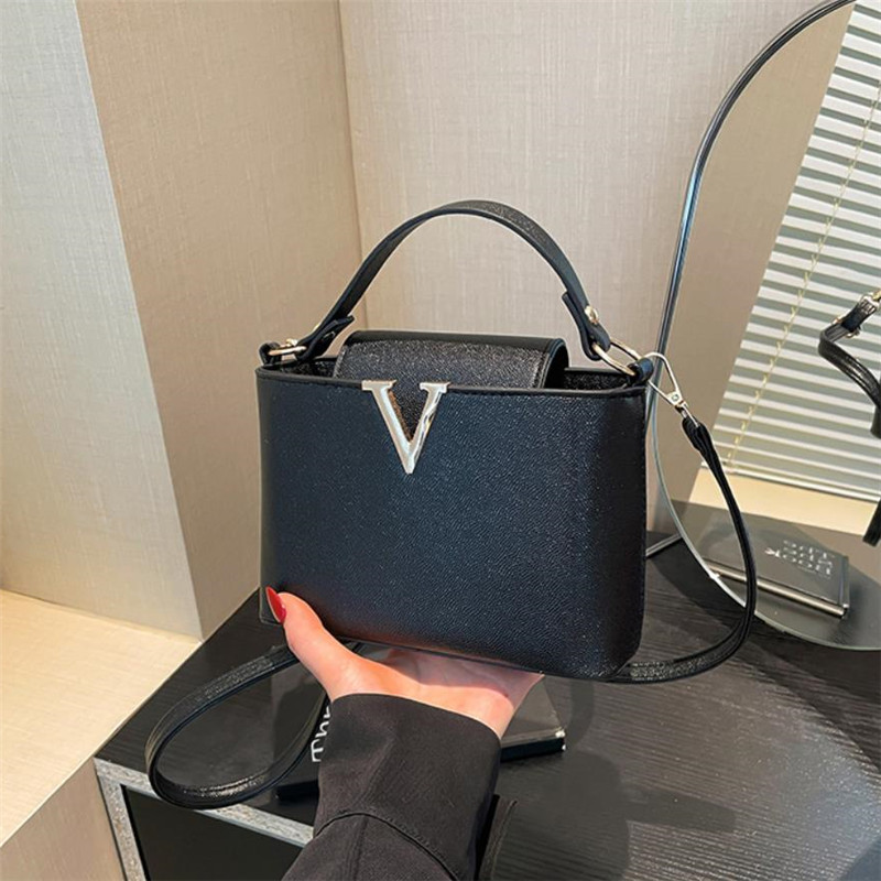 Luxury Women's Tote Bag, Chic  - đánh giá và giá Women'S Shoes Louis Vuitton